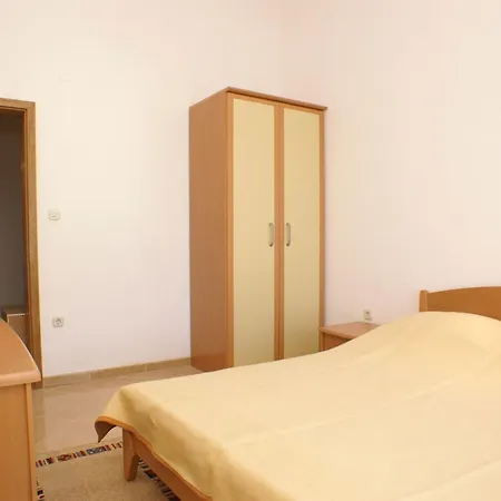 2593b * Podgora (Split-Dalmatia)